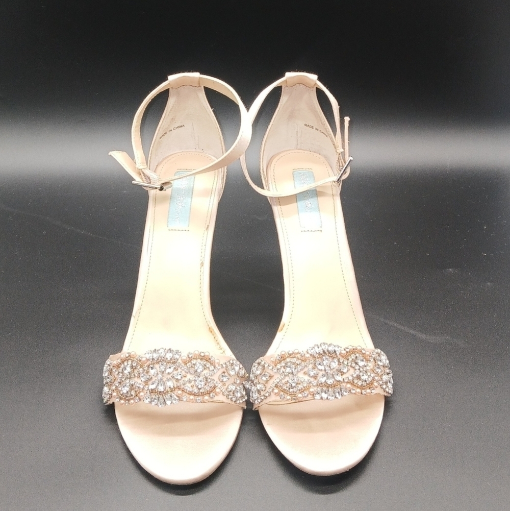 Blue by Betsey Johnson Women's Sb-Gina Dress Sandal - Champagne​​​